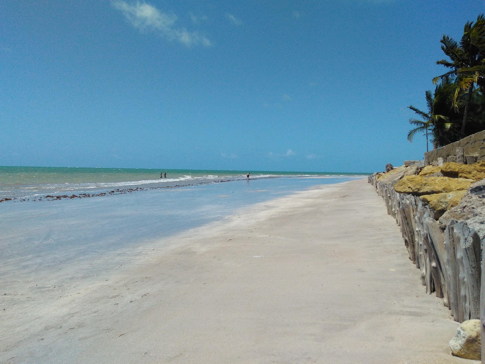 Fotografie cu Praia Azul - locul popular printre cunoscătorii de relaxare