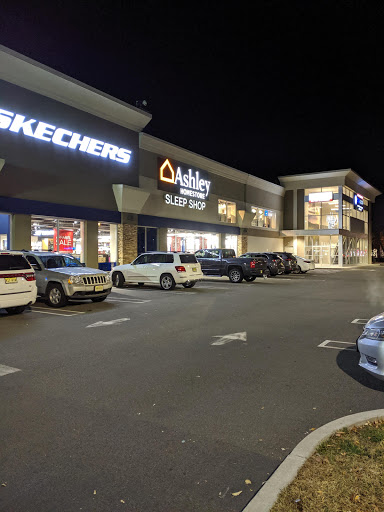 Furniture Store «Ashley HomeStore», reviews and photos, 545 NJ-17, Paramus, NJ 07652, USA