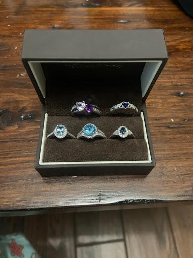 Jewelry Store «Jared The Galleria of Jewelry», reviews and photos, 5061 Tuttle Crossing Blvd, Dublin, OH 43016, USA