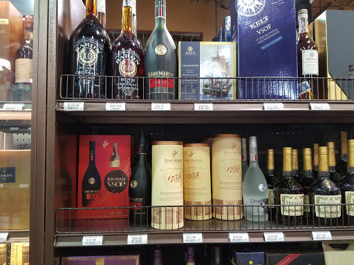 Liquor Store «Mission Liquor Store», reviews and photos, 1801 E Washington Blvd, Pasadena, CA 91104, USA