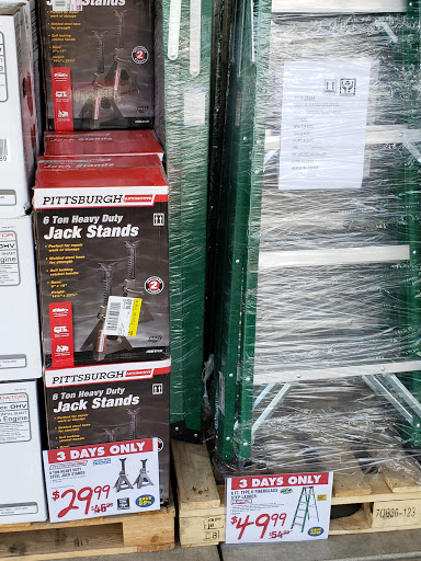 Hardware Store «Harbor Freight Tools», reviews and photos, 901 N Carpenter Rd #70, Modesto, CA 95351, USA