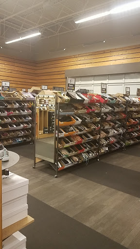 Shoe Store «DSW Designer Shoe Warehouse», reviews and photos, 270 Daniel Webster Hwy, Nashua, NH 03060, USA