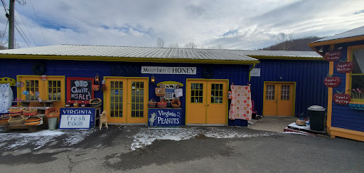 Gift Shop «Beech Spring Gift Shop», reviews and photos, 11600 Lee Hwy, Sperryville, VA 22740, USA