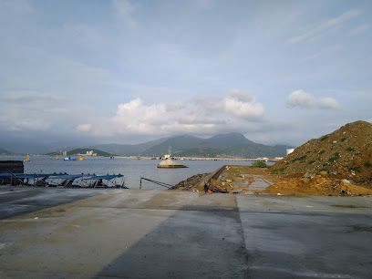 Ba Ngoi Seaport