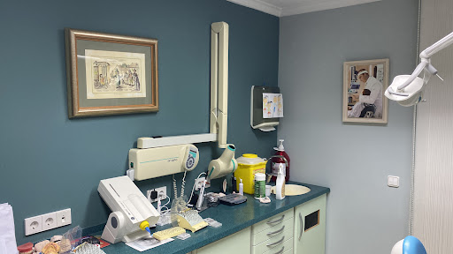 Clínica Dental Jean Jacques Seguí ordiñana en Castelló de Rugat, Valencia