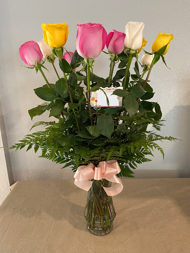 Florist «Roses Just Because/Hub Florist Of Lutz», reviews and photos, 18721 N Dale Mabry Hwy, Lutz, FL 33548, USA