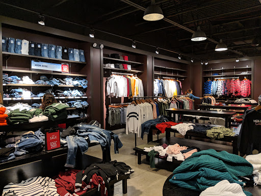 Clothing Store «Hollister Co. Outlet», reviews and photos, 2788 Livermore Outlets Dr, Livermore, CA 94551, USA