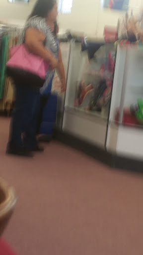 Thrift Store «Out of the Closet Thrift Store», reviews and photos, 1724 Sunset Blvd, Los Angeles, CA 90026, USA