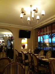Photo n°9 de Auberge de la Reine à Boulogne-Billancourt ()