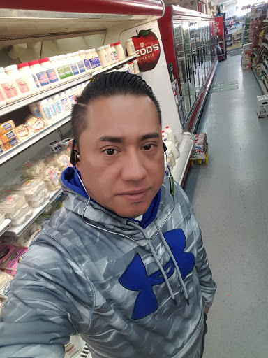 Grocery Store «The Store», reviews and photos, 3811 Hamilton St, Hyattsville, MD 20781, USA