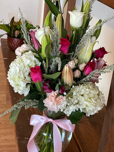 Florist «Dillon-Chapin Inc», reviews and photos, 161 White St, Hartford, CT 06114, USA