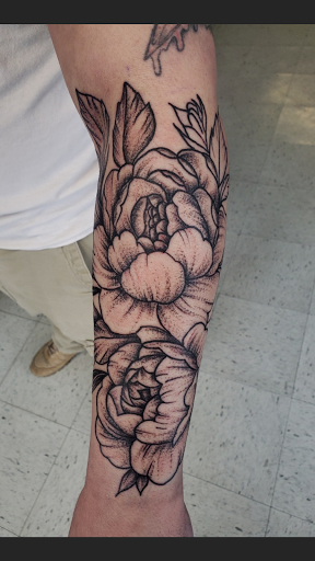 Explore bracelet tattoo ideas with names, creative tattoo ideas in York, available at Westside Ink