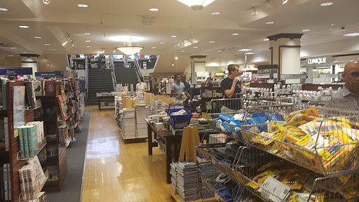 Book Store «Yale University Bookstore», reviews and photos, 77 Broadway, New Haven, CT 06511, USA