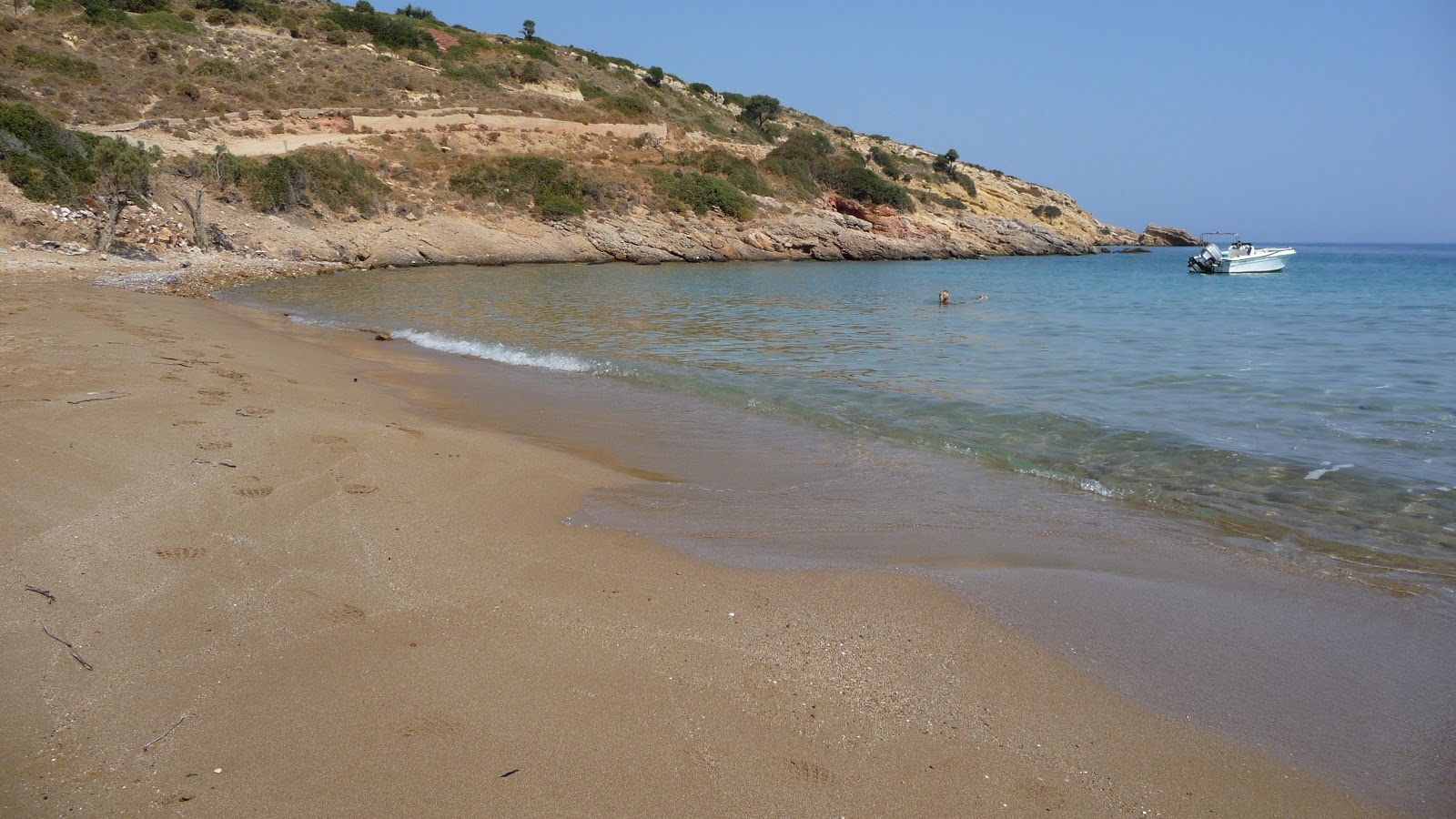 Photo of Paralia Agia Kioura with turquoise pure water surface