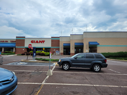 Grocery Store «Giant Food Stores», reviews and photos, 611 Main St, Harleysville, PA 19438, USA