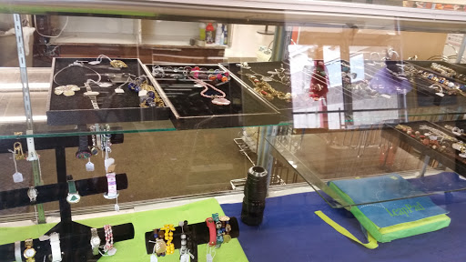 Thrift Store «Garland Road Thrift Store», reviews and photos, 10030 Garland Rd, Dallas, TX 75218, USA