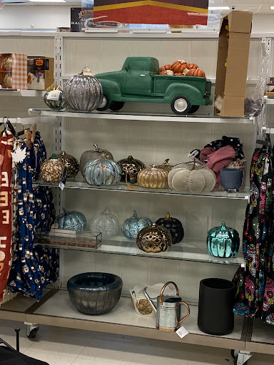 Department Store «Marshalls & HomeGoods», reviews and photos, 2200 Nesconset Hwy, Stony Brook, NY 11790, USA