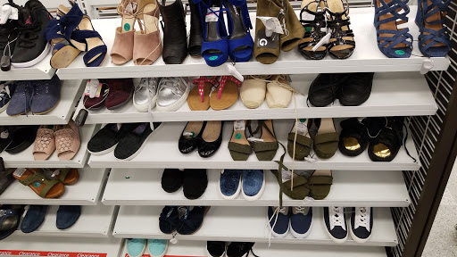 Clothing Store «Ross Dress for Less», reviews and photos, 17880 Newhope St, Fountain Valley, CA 92708, USA