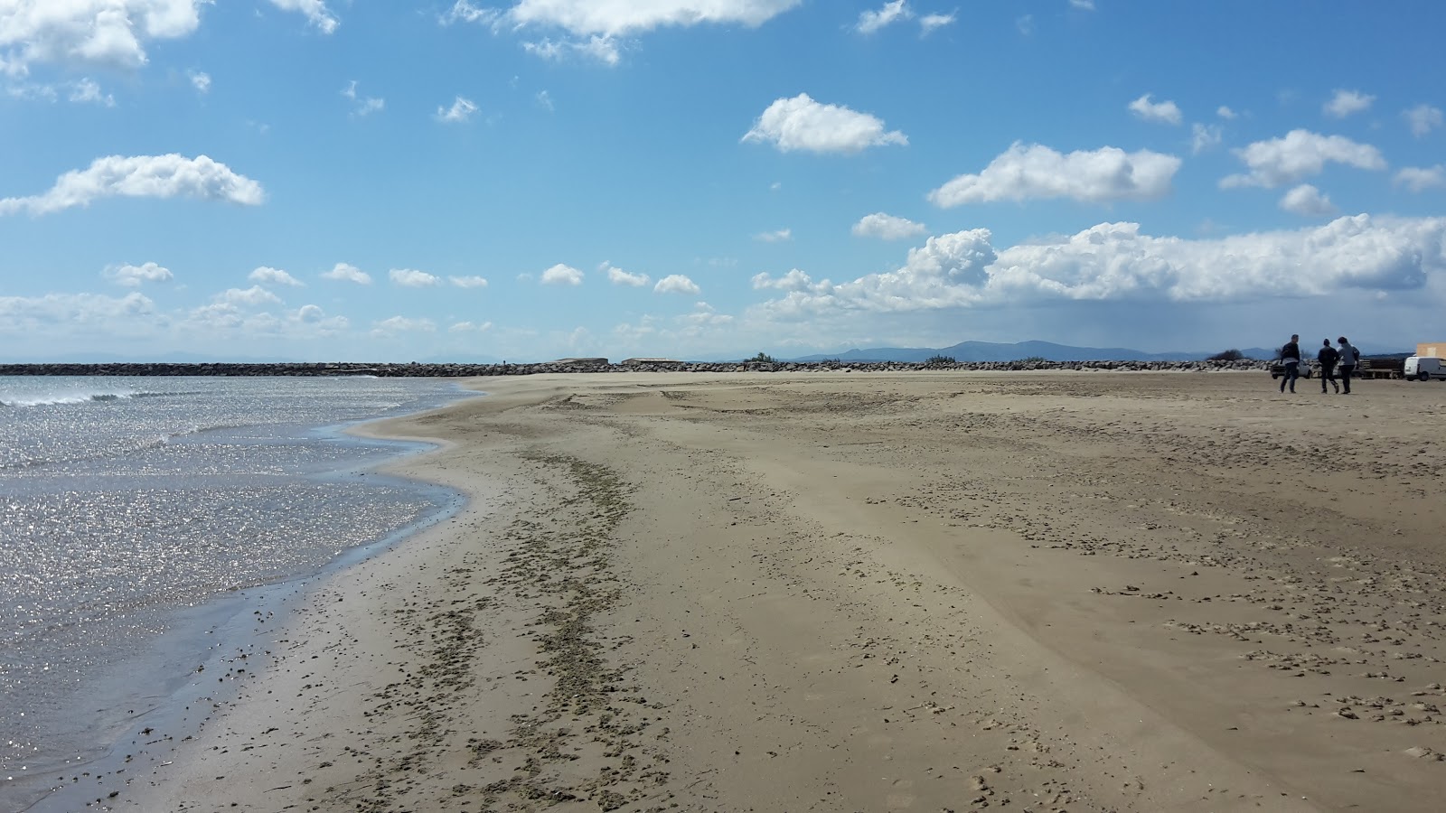 Foto de Plage de Mateille - lugar popular entre los conocedores del relax