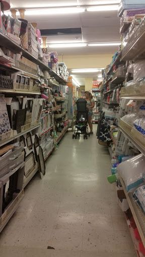 Dollar Store «FAMILY DOLLAR», reviews and photos, 1166 Normandy Dr, Miami Beach, FL 33141, USA