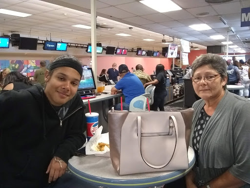 Bowling Alley «Century Lanes Bowling Alley», reviews and photos, 4464 Gregg St, Columbia, SC 29206, USA