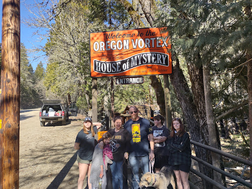 Tourist Attraction «Oregon Vortex», reviews and photos, 4303 Sardine Creek L Fork Rd, Gold Hill, OR 97525, USA