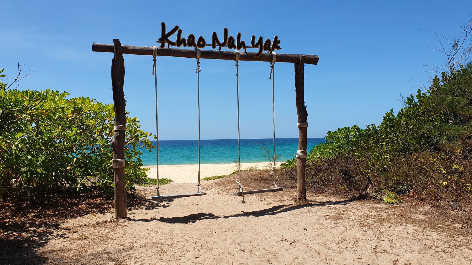 Foto van Khao Na Yak Golden Beach gelegen in een natuurlijk gebied