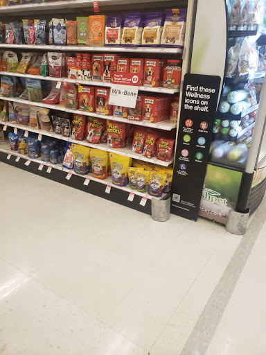 Department Store «Target», reviews and photos, 800 Broadview Village Sq, Broadview, IL 60155, USA