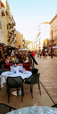 Atmosphère du Restaurant italien Bella Storia à Cannes - n°4