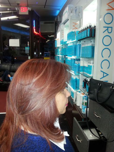 Beauty Salon «Headliners Unisex Salon», reviews and photos, 26 N Washington Ave, Bergenfield, NJ 07621, USA