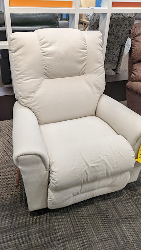 Furniture Store «La-Z-Boy Furniture Galleries», reviews and photos, 2921 S Hurstbourne Pkwy, Louisville, KY 40220, USA