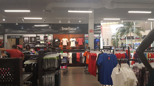 Boxing clothing stores Cancun