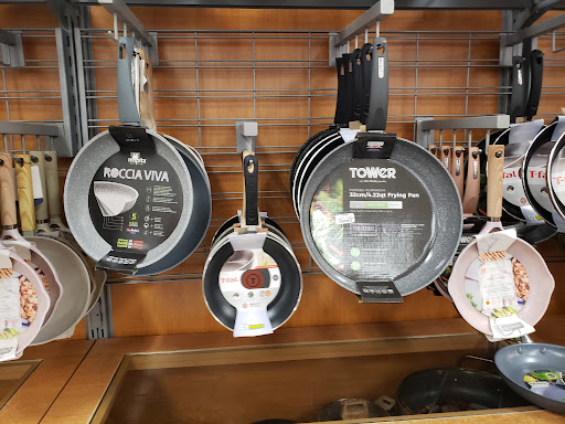 Department Store «T.J. Maxx», reviews and photos, 135 Universal Dr N, North Haven, CT 06473, USA