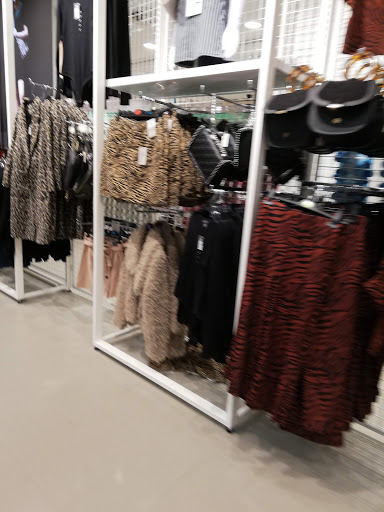 Stores to buy amazona women's clothing Bradford
