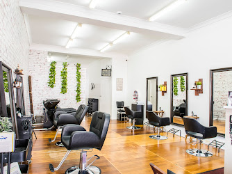 Haircult Beauty Lab