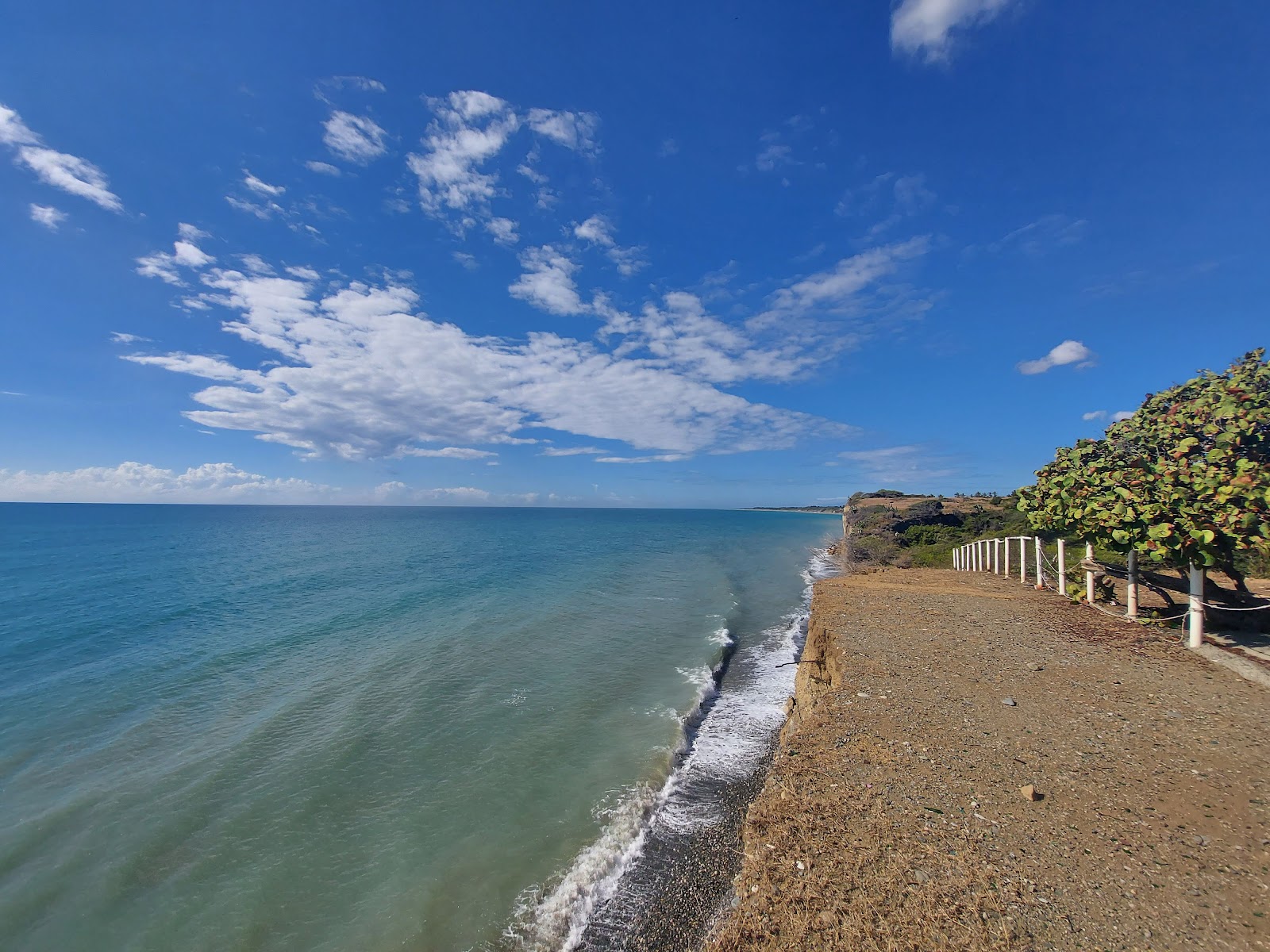 Foto van Playa Matanzas met grijze fijne kiezelsteen oppervlakte