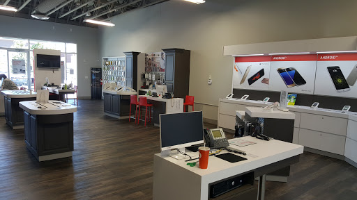 Cell Phone Store «Verizon Authorized Retailer - A Wireless», reviews and photos, 100 E Main St #140, Alhambra, CA 91801, USA