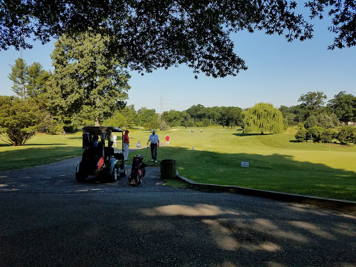 Golf Course «Jefferson District Golf Course», reviews and photos, 7900 Lee Hwy, Falls Church, VA 22042, USA