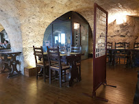 Atmosphère du Restaurant La cave des saveurs à Roquefort-sur-Soulzon - n°1