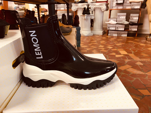 Shoe Store «Good for The SOLE Shoes & Accessories», reviews and photos, 728 Saluda Ave, Columbia, SC 29205, USA