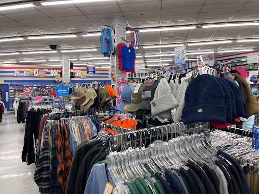 Sporting Goods Store «Big 5 Sporting Goods», reviews and photos, 3132 Stevens Creek Blvd, San Jose, CA 95117, USA