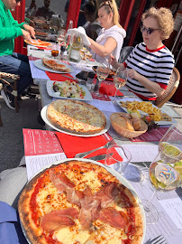 Pizza du Pizzeria Restaurant la Pizza à Évian-les-Bains - n°4