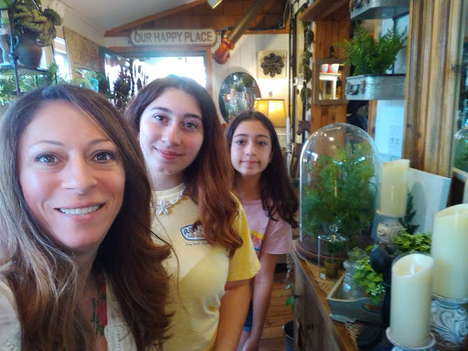 Landscaper «Reynolds Landscaping, Garden Shop & Garden Center», reviews and photos, 201 E Bay Ave, Manahawkin, NJ 08050, USA