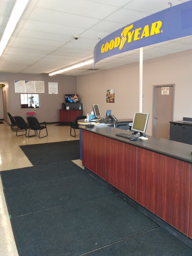 Tire Shop «Goodyear Auto Service Center», reviews and photos, 50300 Woodward Ave, Pontiac, MI 48342, USA