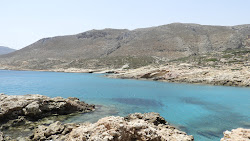 Photo de Skinias beach avec petite baie