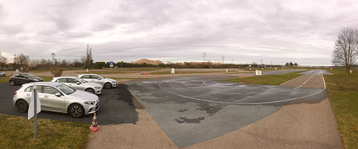 Automobile Club Prevention à Saint-Pierre-de-Chandieu, Rhône