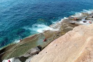 Spiaggia delle Piscine image