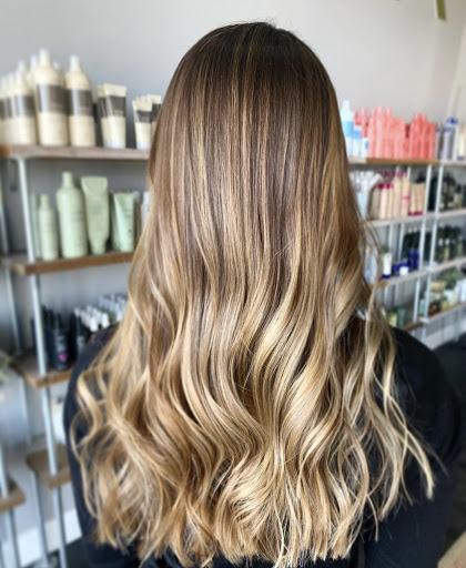 Hair Salon «elle salon and spa», reviews and photos, 15 E 1st St, Eureka, MO 63025, USA