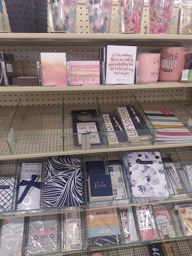Craft Store «Hobby Lobby», reviews and photos, 165 Highland Ave, Seekonk, MA 02771, USA