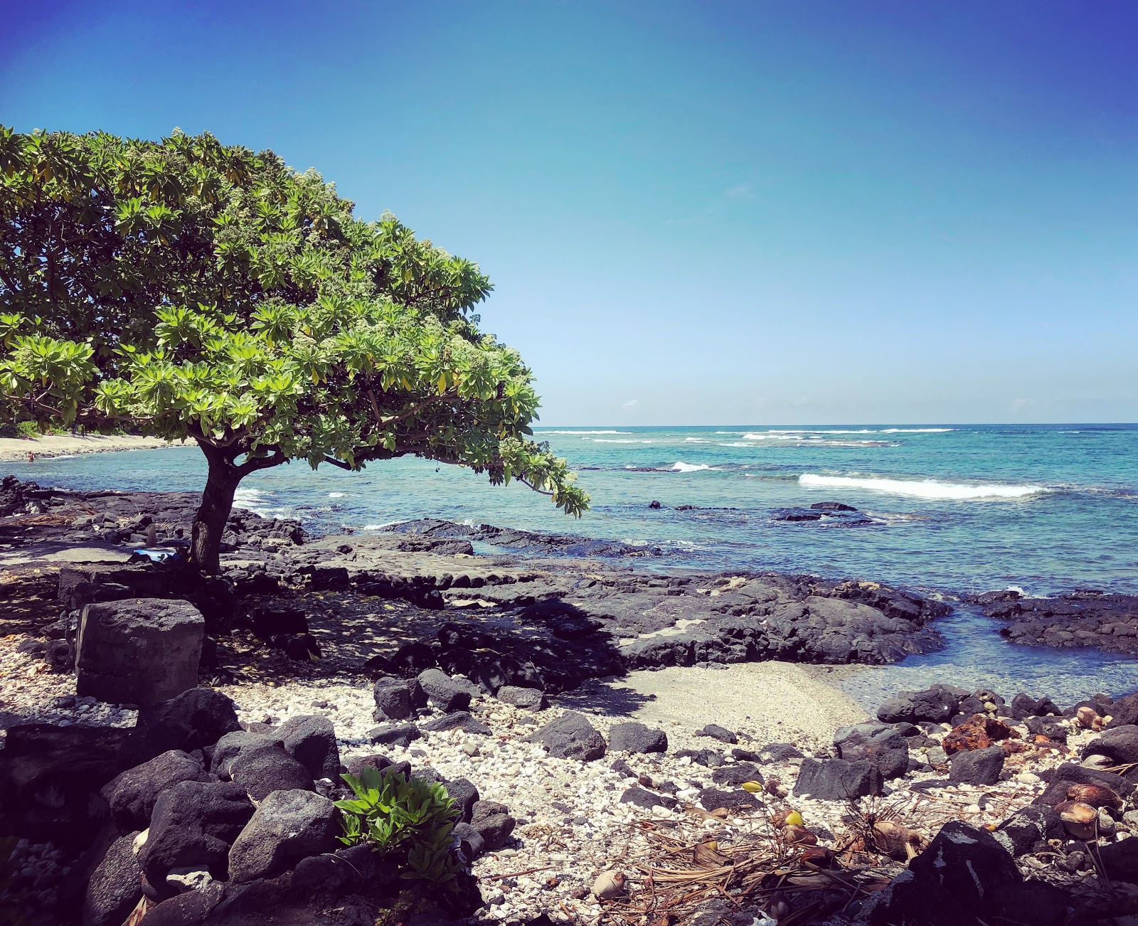 Fotografie cu Ke'Ei Beach - locul popular printre cunoscătorii de relaxare